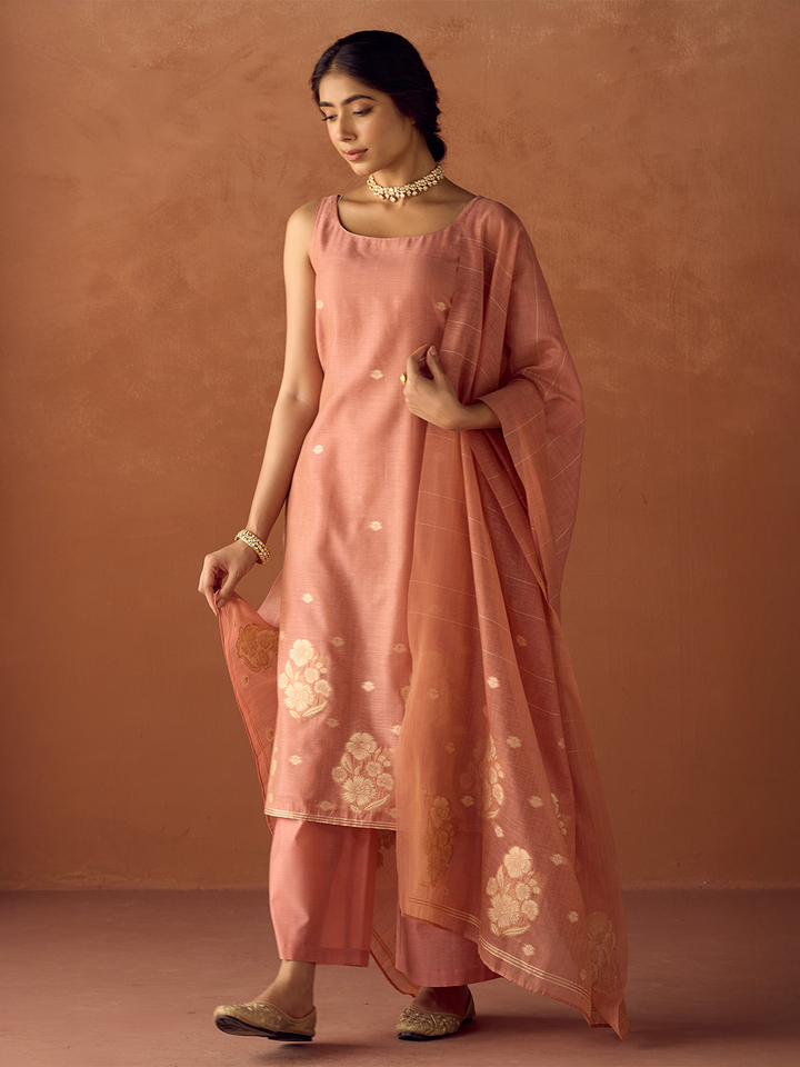Dhiyona FL Women Peach Cotton Blend Jacquard Woven Kurta Set with Dupatta